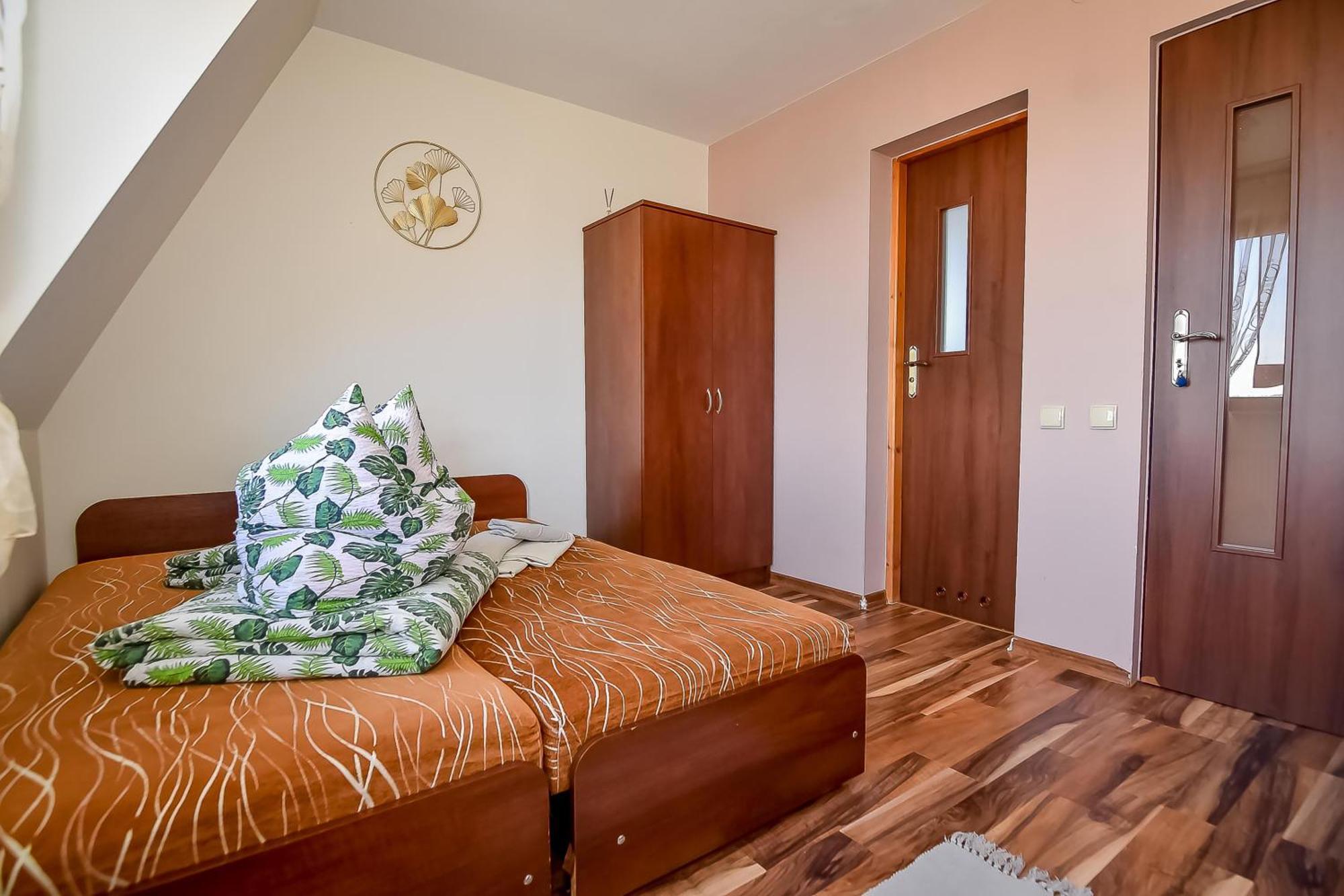 Marysienka Hrube Wyzne 12a Homestay *
